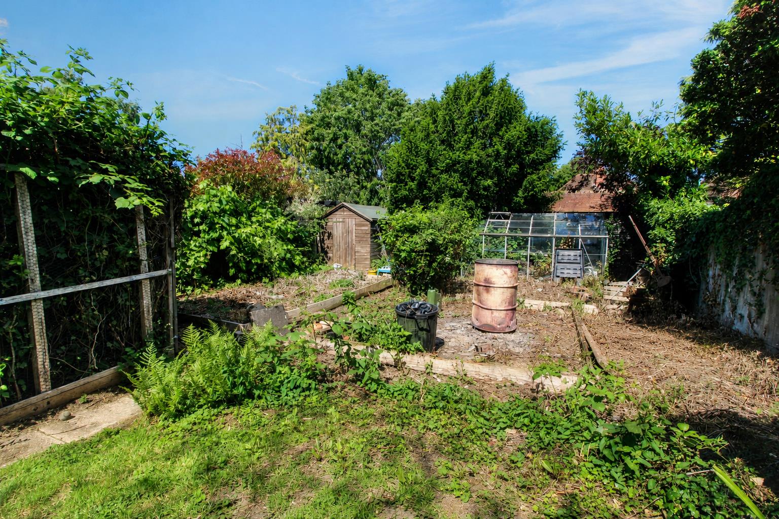 Beechwood Avenue, Tilehurst, Reading